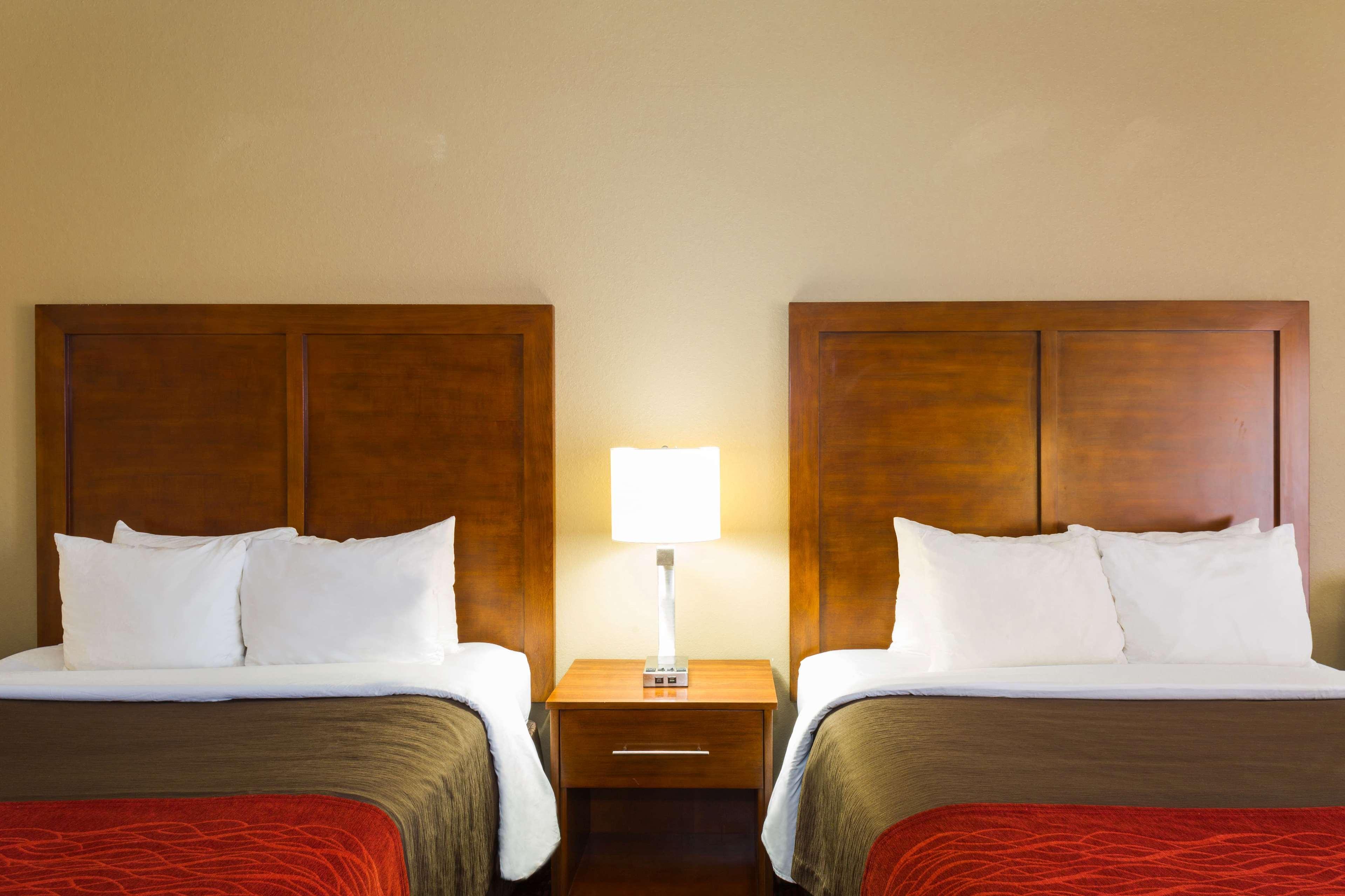 Hotel Baymont By Wyndham Bonita Springs Esterno foto