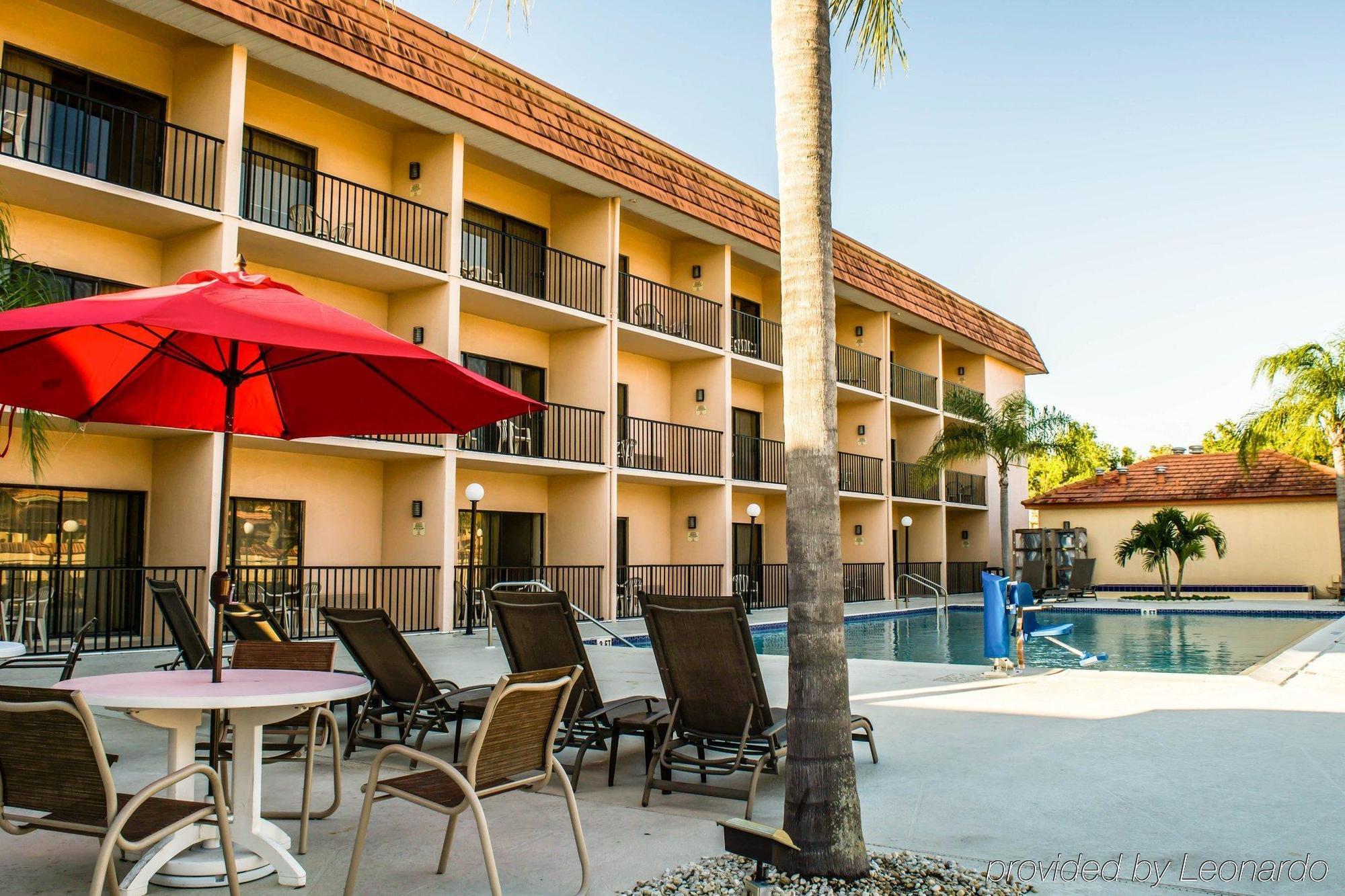 Hotel Baymont By Wyndham Bonita Springs Esterno foto
