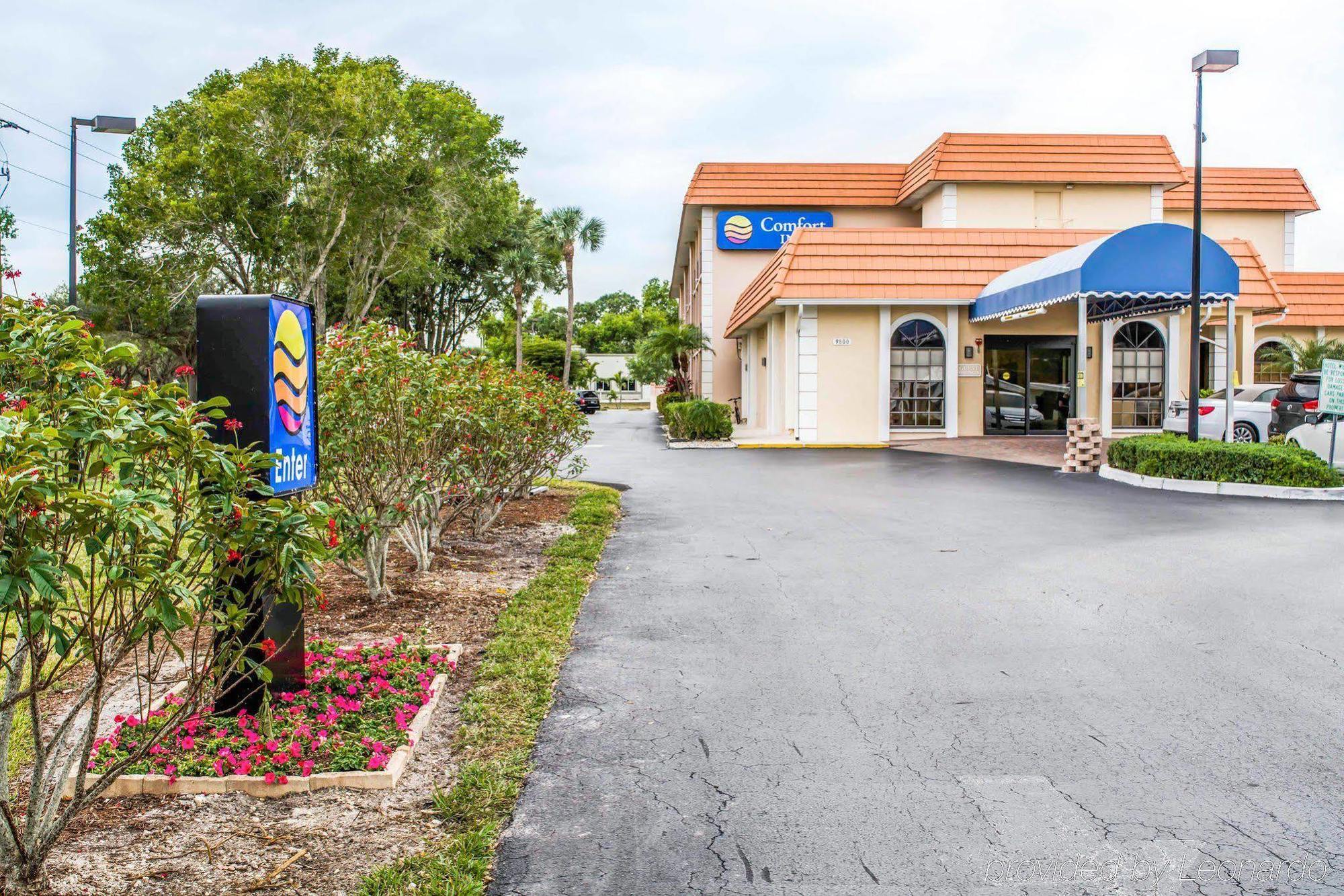 Hotel Baymont By Wyndham Bonita Springs Esterno foto